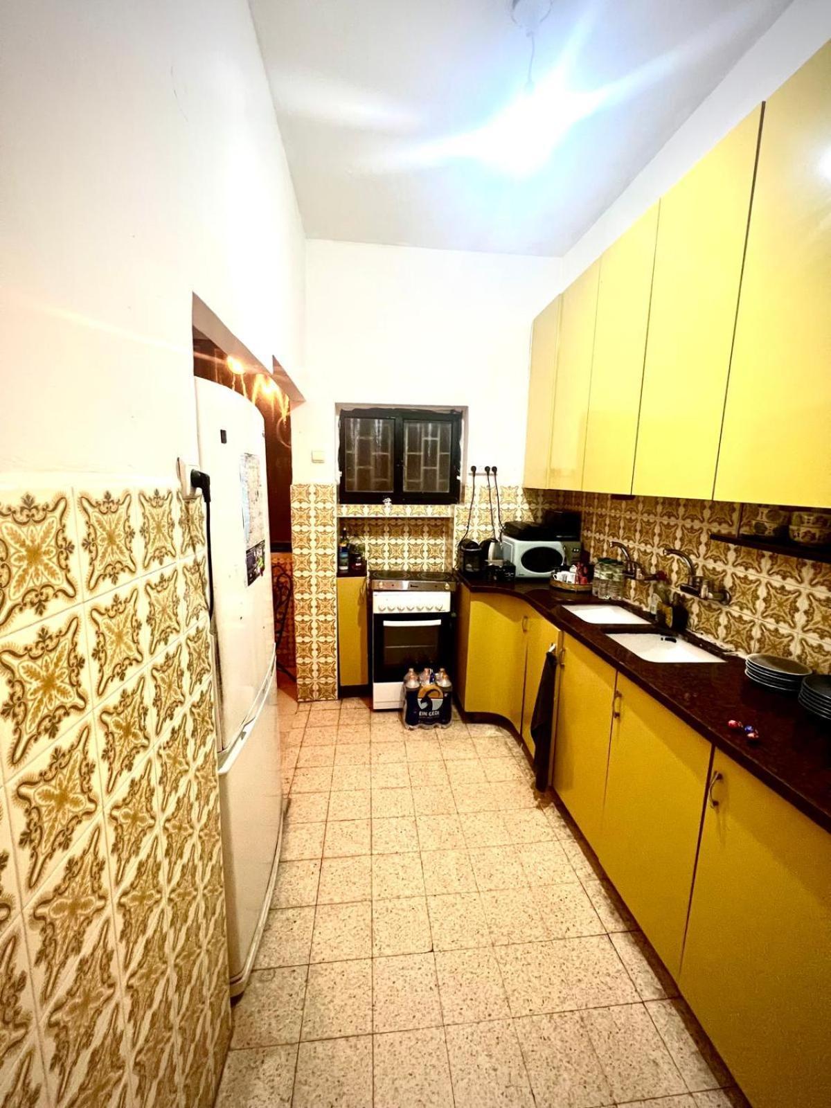 כפר בלב העיר המקום ביותר בתל אביב Bagian luar foto